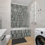 Apartment Cosy And Bright With Parking In By Renters