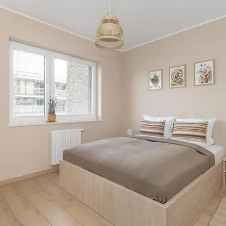 Apartment Cosy And Bright With Parking In By Renters Poznan